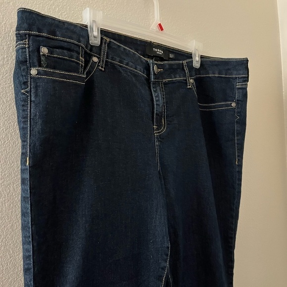 Torrid Denim 5 Pocket Jeans Plus Size 22T - Picture 3 of 4